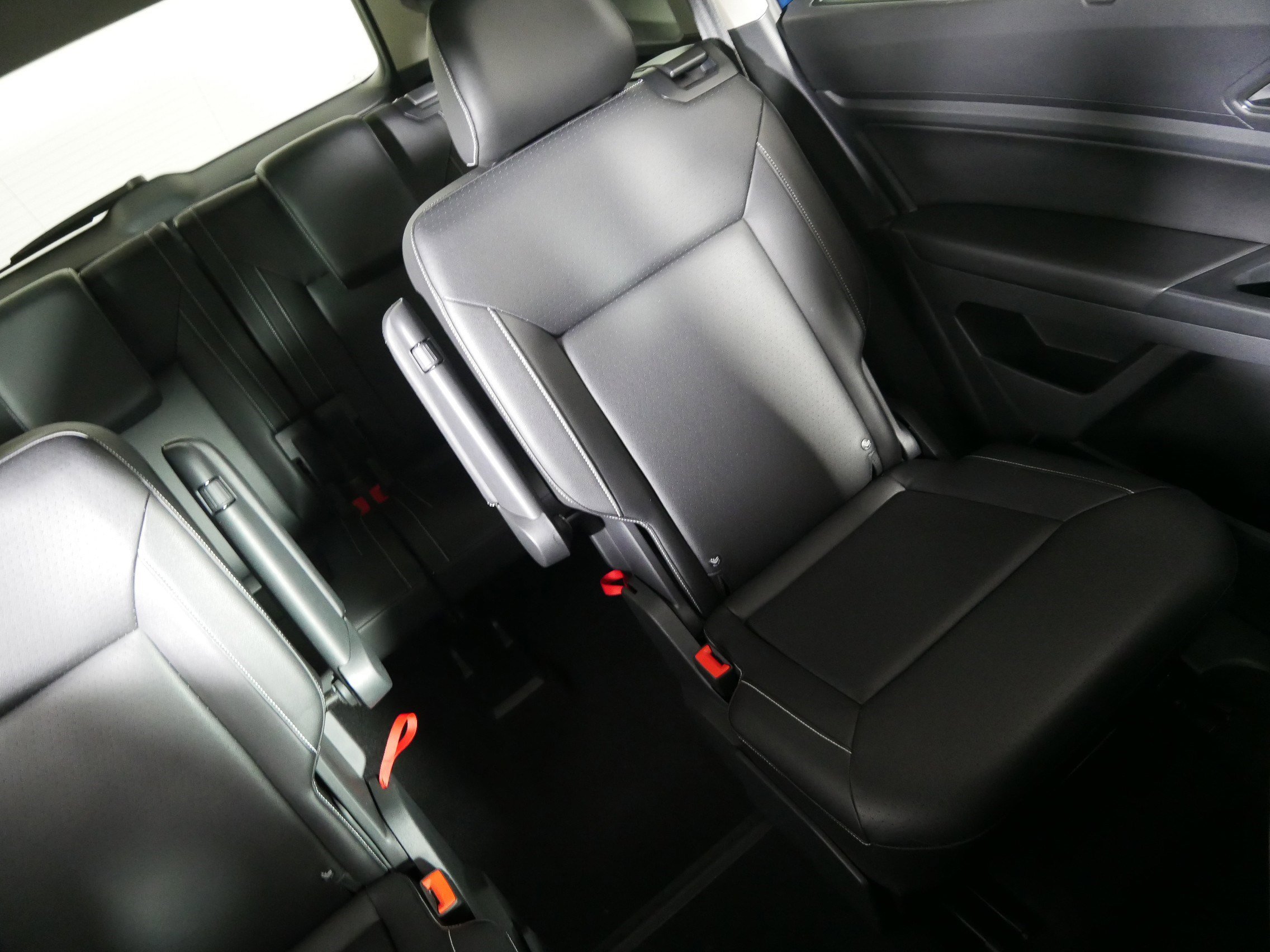 Used 2021 Volkswagen Atlas SEL image 14