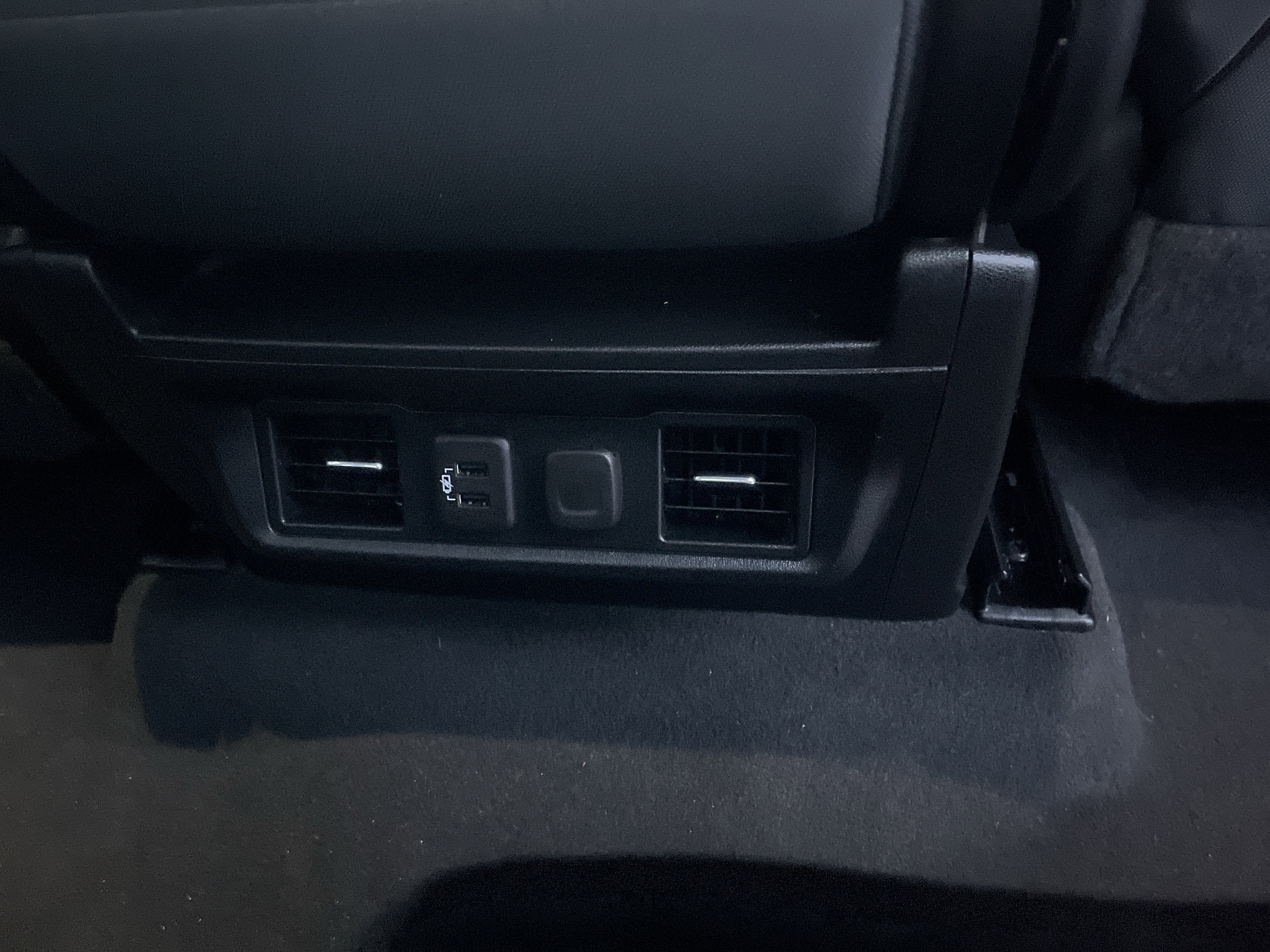 Used 2022 GMC Sierra 1500 SLE w/ X31 Off-Road Package image 14