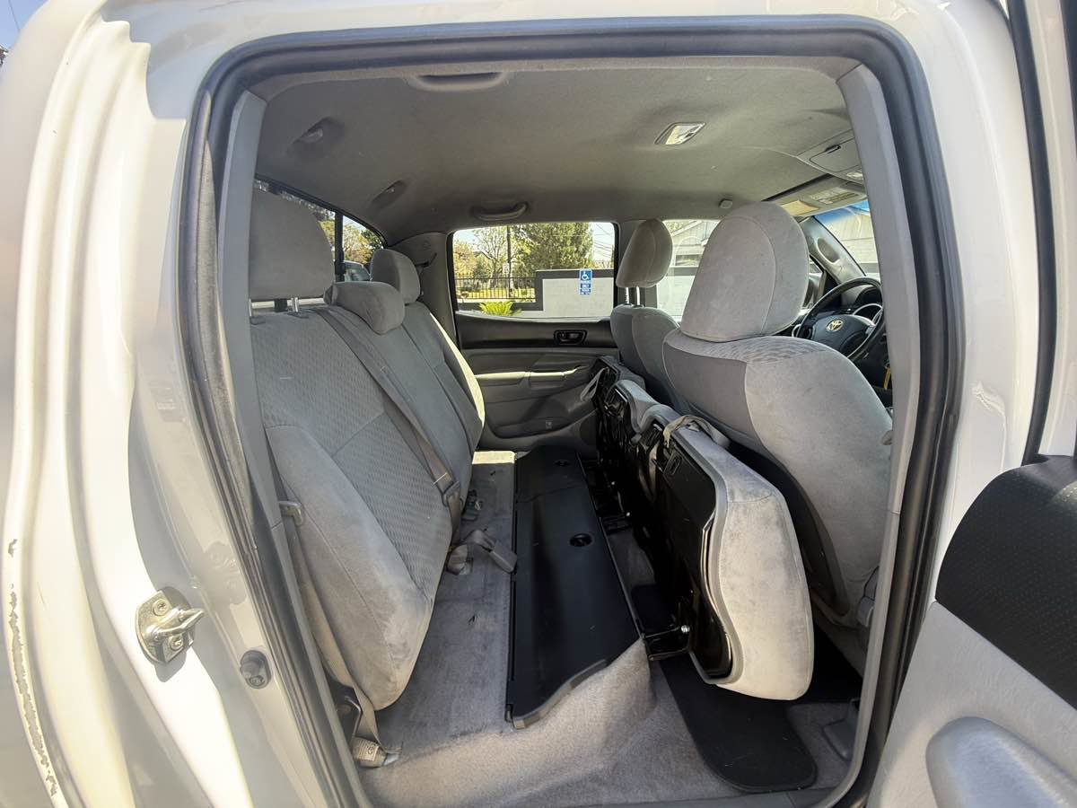 Used 2010 Toyota Tacoma PreRunner RWD image 31