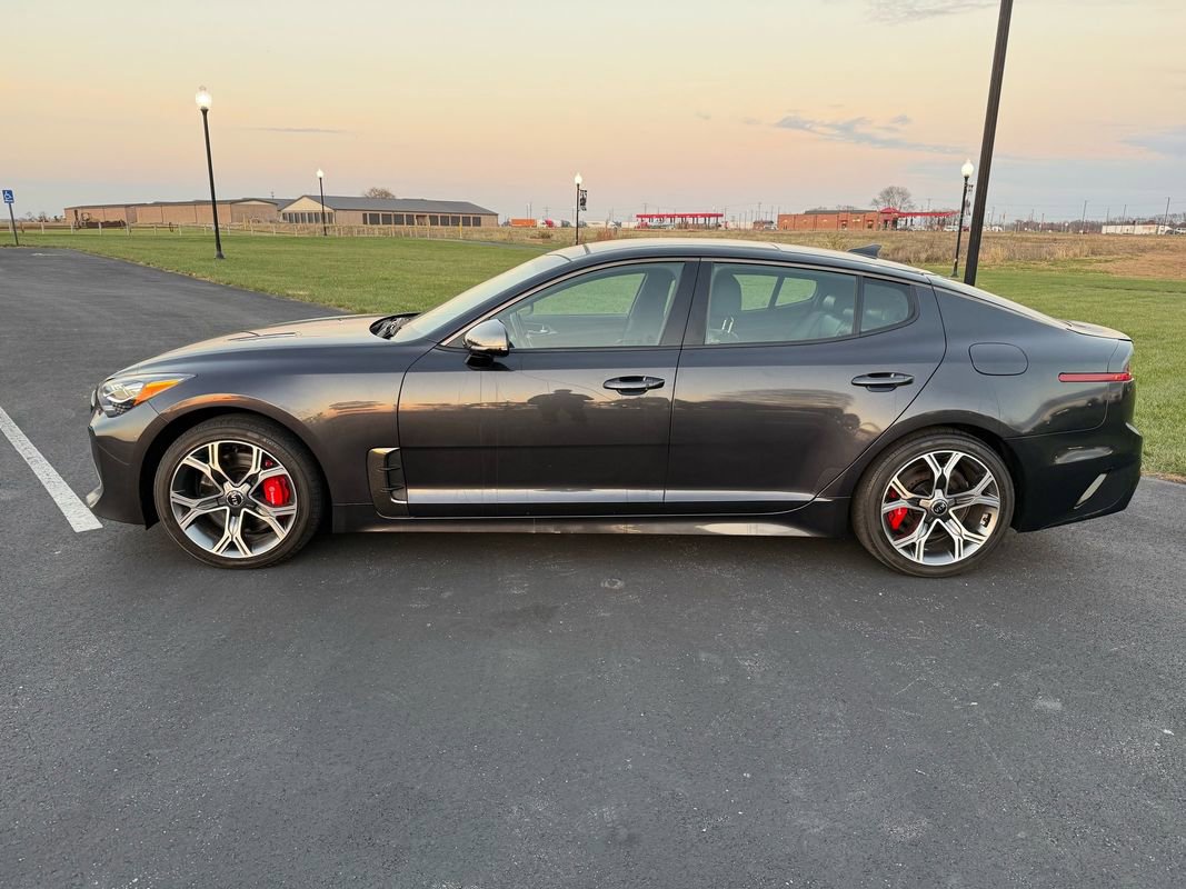 Used 2019 Kia Stinger GT2 image 8