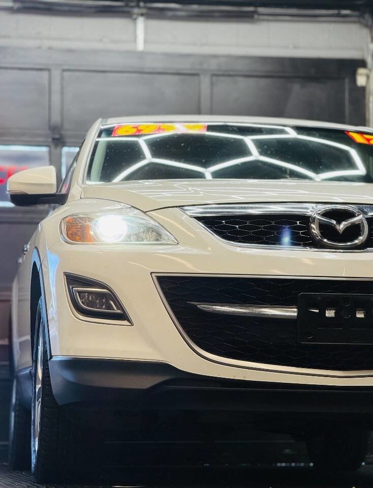 Used 2012 MAZDA CX-9 Grand Touring w/ Moonroof & Bose Audio Pkg image 3