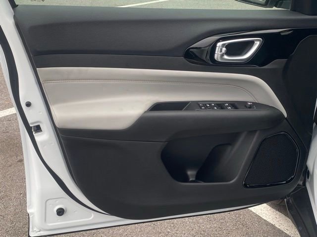 New 2026 Jeep Compass Limited image 12