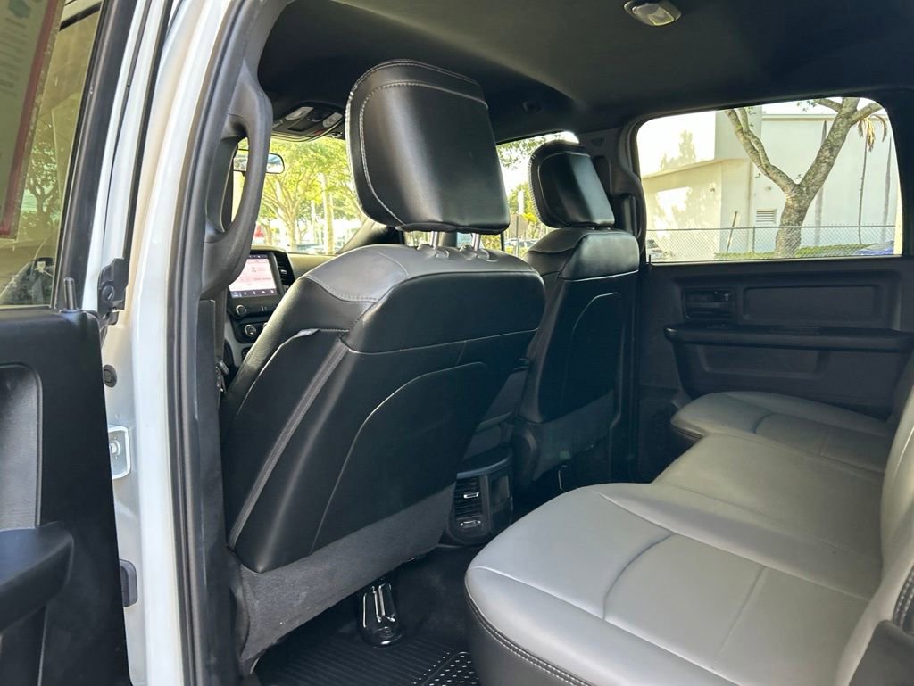 Used 2023 RAM 3500 Tradesman w/ Chrome Appearance Group AWD/4WD image 38