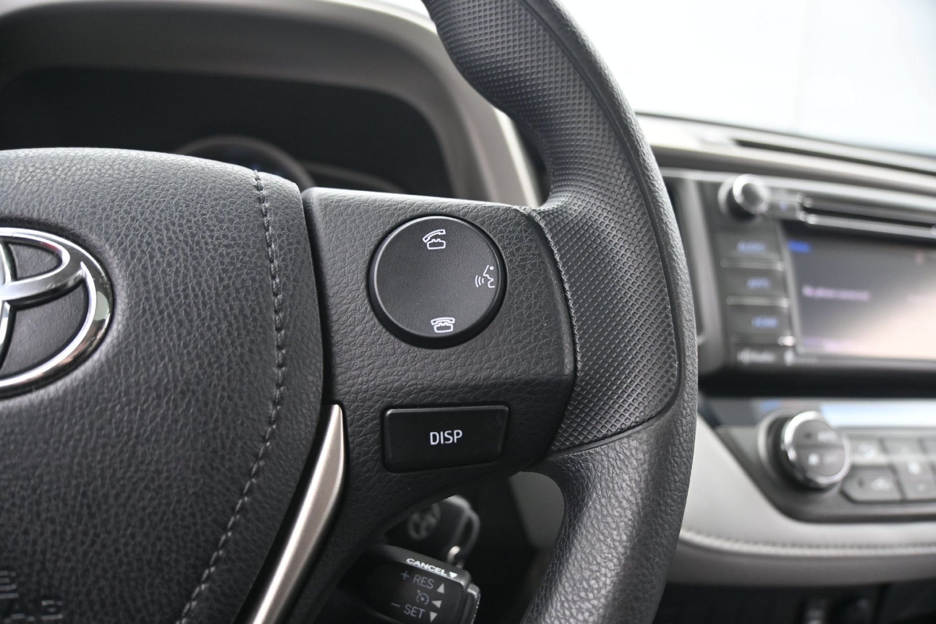 Used 2014 Toyota RAV4 XLE AWD/4WD image 22