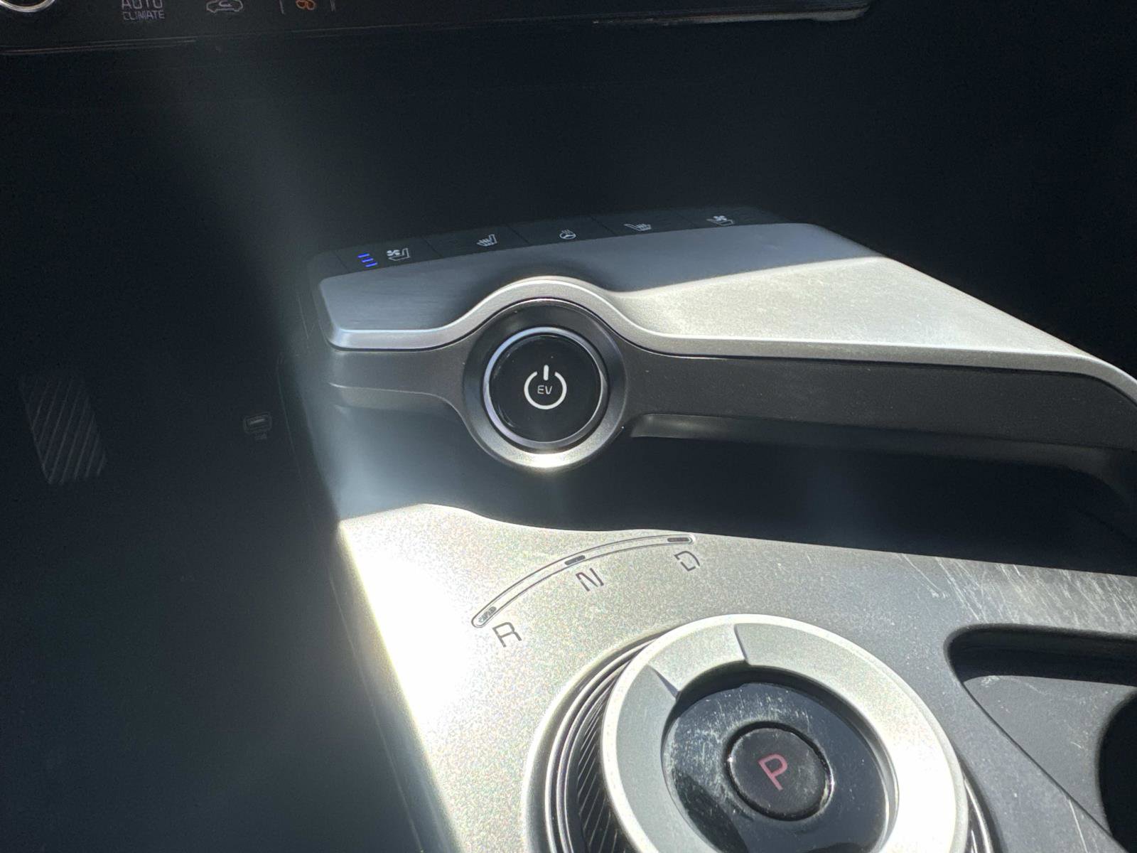 Used 2022 Kia EV6 Wind w/ Wind Technology Package AWD/4WD image 23