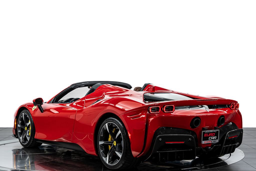 Used 2023 Ferrari SF90 Spider Base image 4
