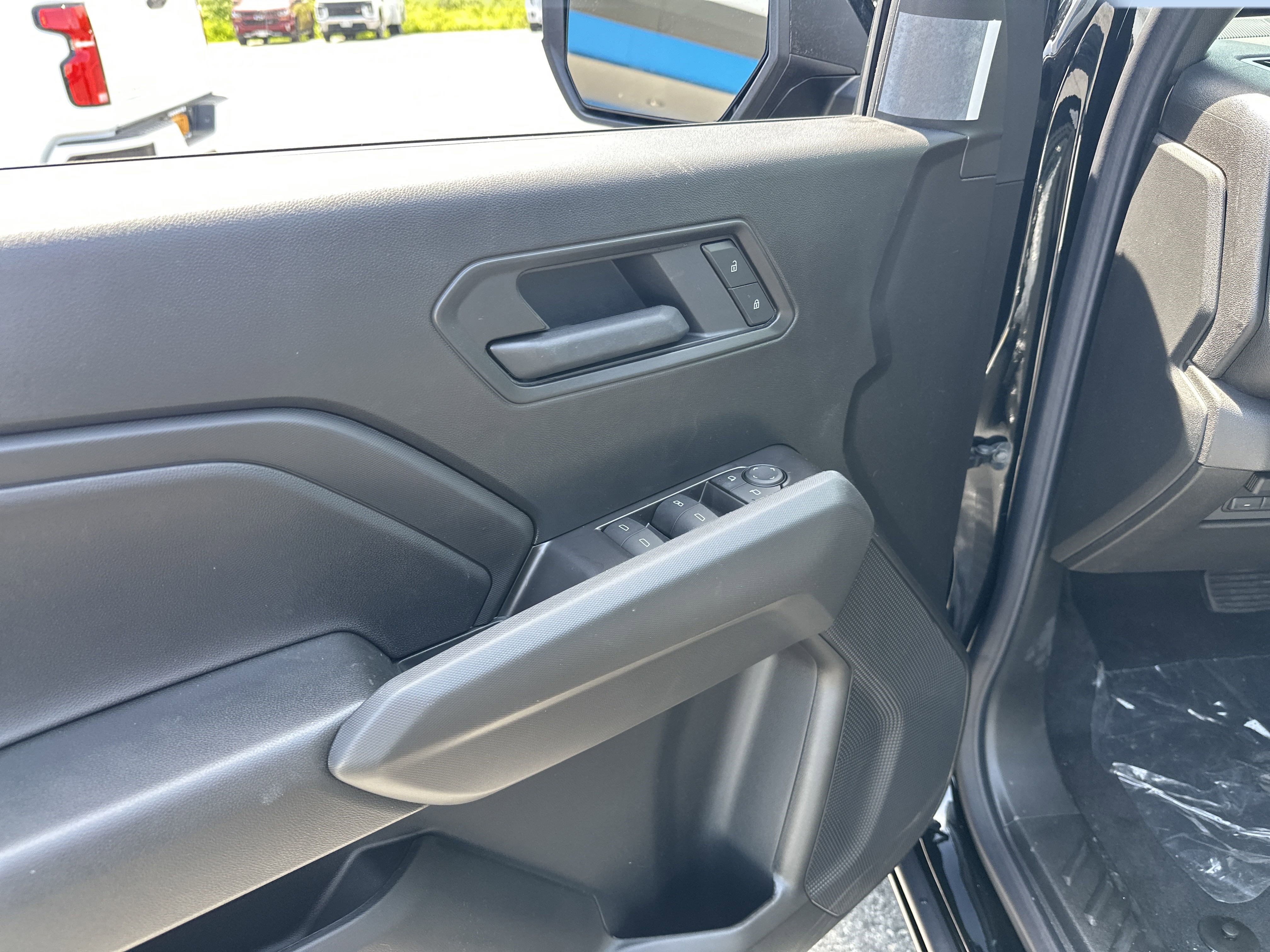 New 2025 Chevrolet Colorado Trail Boss w/ Midnight Edition image 7