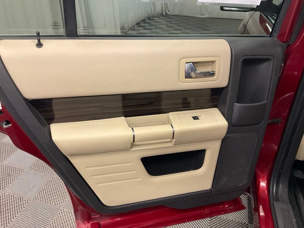 Used 2013 Ford Flex SEL AWD/4WD image 32