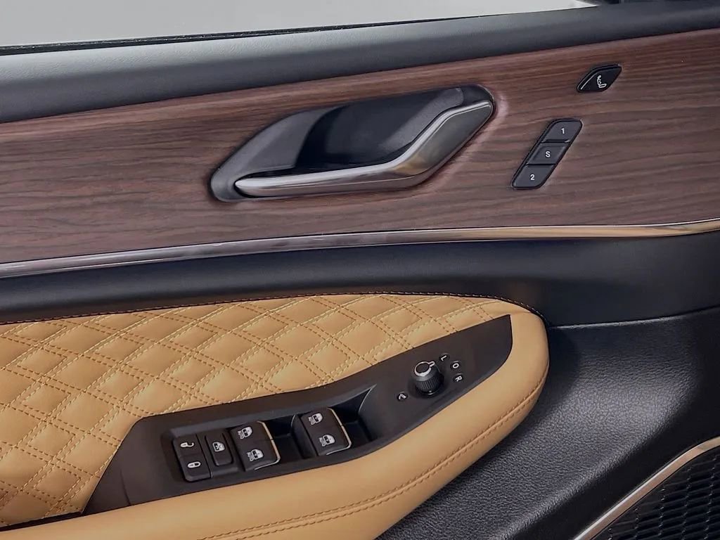 New 2025 Jeep Grand Cherokee Summit w/ Adv Protech Group IV image 19