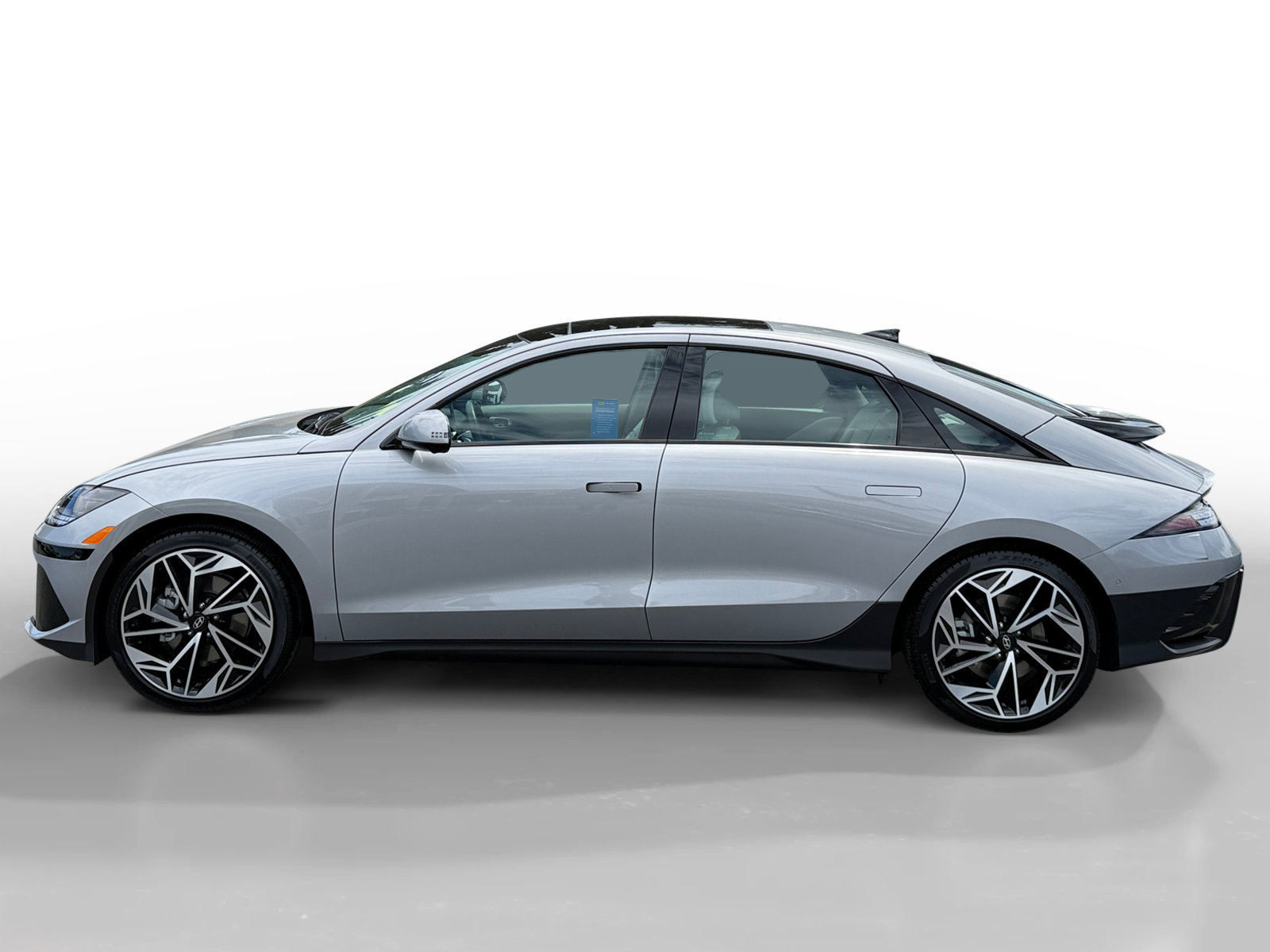 Certified 2023 Hyundai Ioniq 6 Limited AWD/4WD image 2