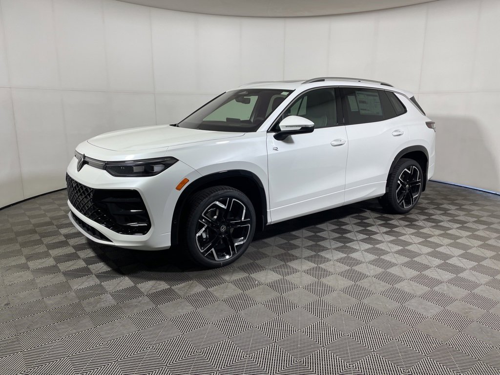 New 2025 Volkswagen Tiguan SEL R-Line image 4