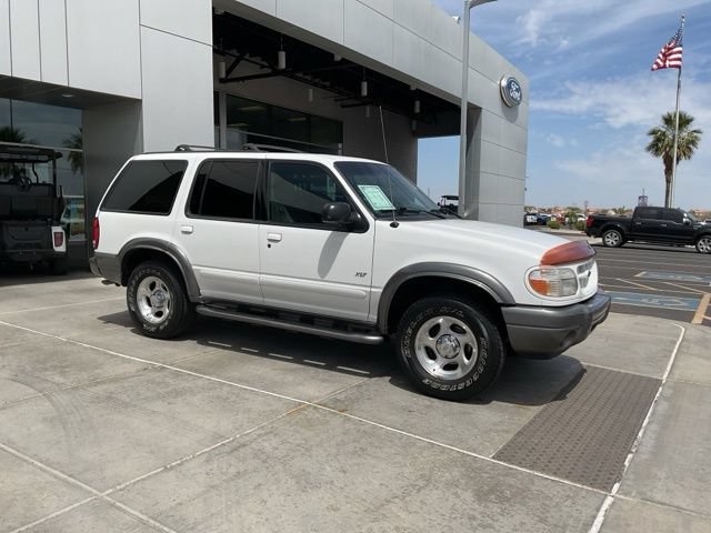 Used 2000 Ford Explorer XLT AWD/4WD image 12