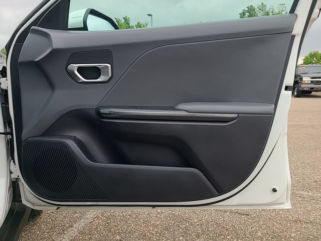 Used 2025 Kia K4 FWD image 26