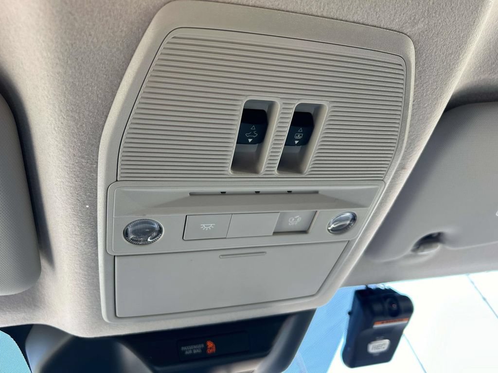 New 2026 Nissan Kicks SV w/ SV Premium Package FWD image 31