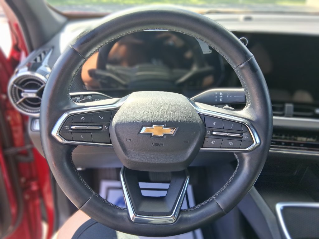 Used 2025 Chevrolet Equinox LT AWD/4WD image 28