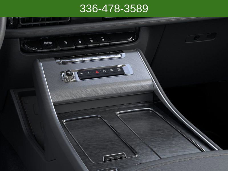 New 2025 Lincoln Aviator AWD w/ Equipment Group 101A image 15