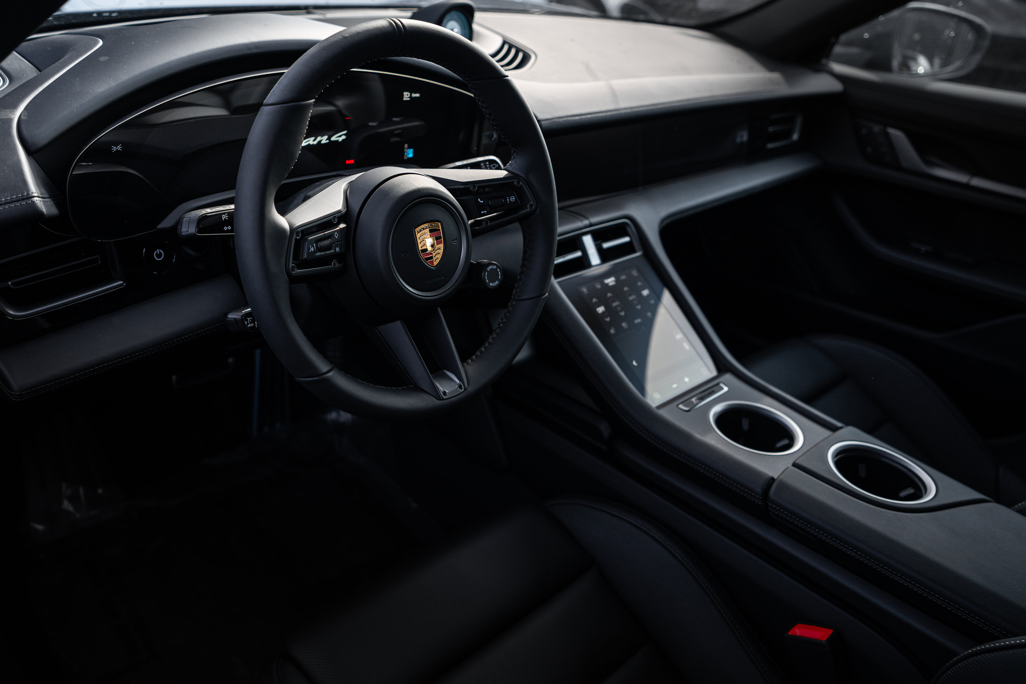 New 2025 Porsche Taycan 4 Cross Turismo image 4