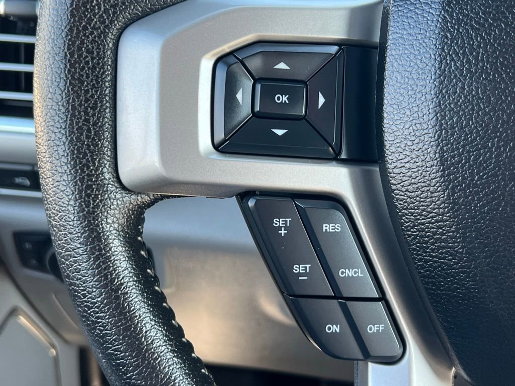 Used 2015 Ford F150 Lariat image 37