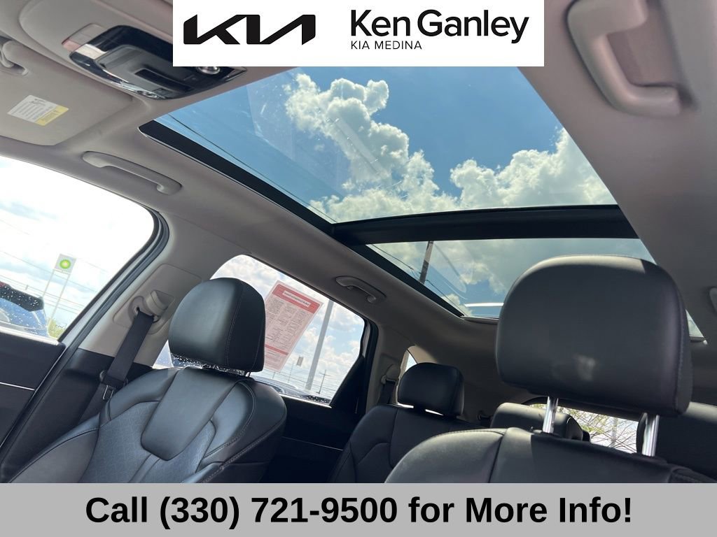 Certified 2023 Kia Sorento S w/ Panoramic Sunroof Package FWD image 43