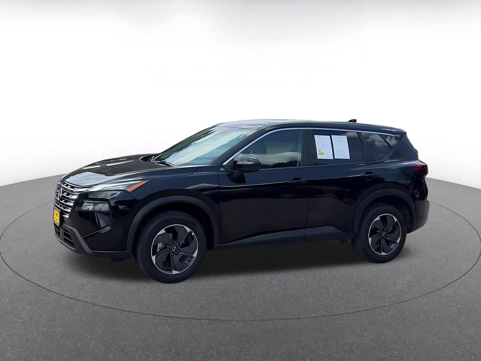 Used 2025 Nissan Rogue SV FWD image 8