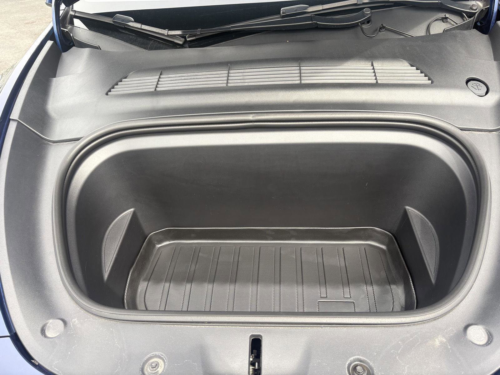 Used 2023 Tesla Model Y Performance AWD/4WD image 24