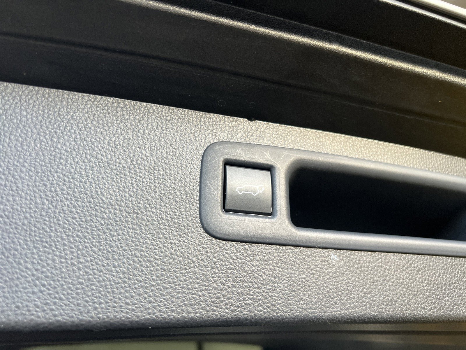 Used 2021 Toyota Highlander XSE image 31