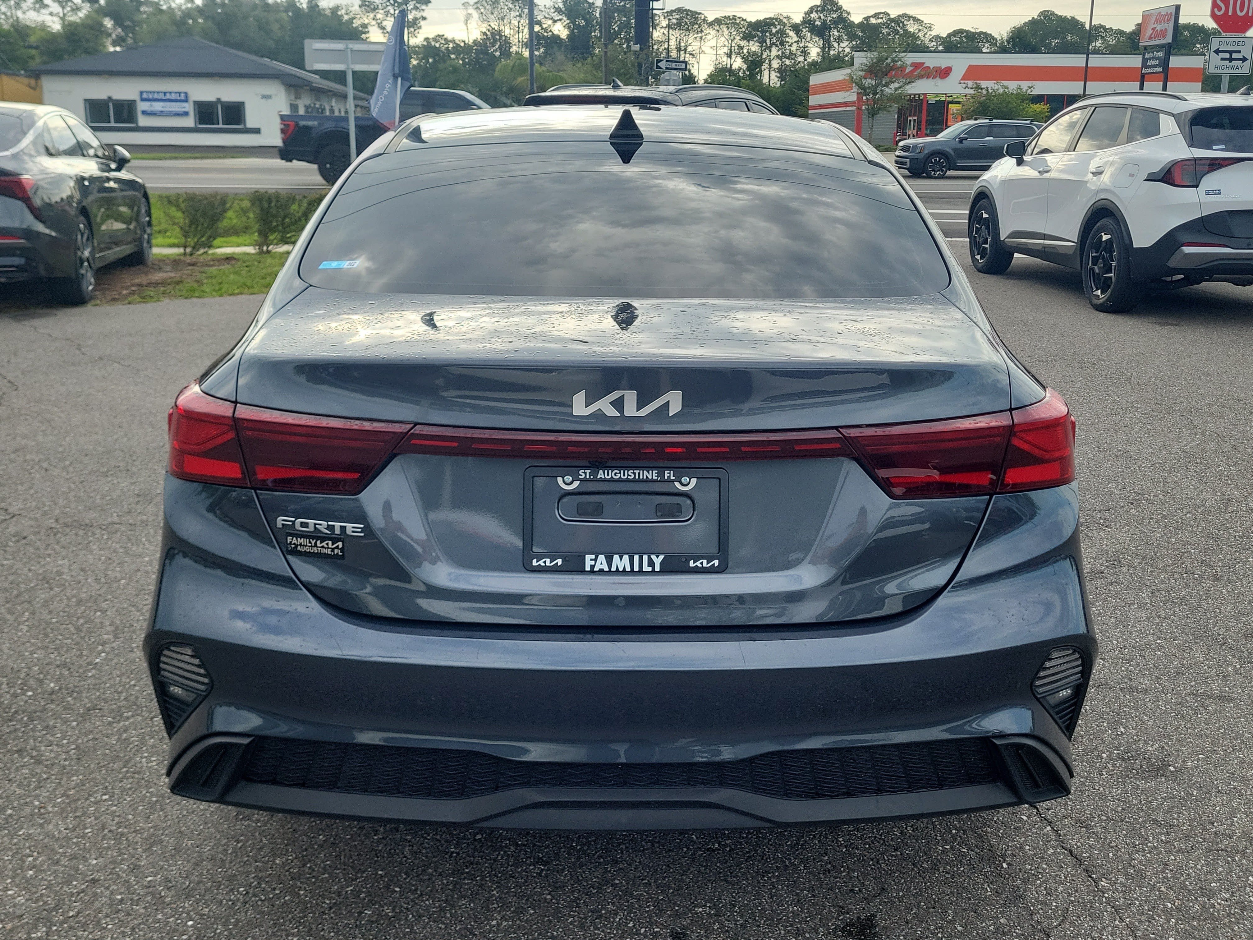 Certified 2024 Kia Forte LXS FWD image 5