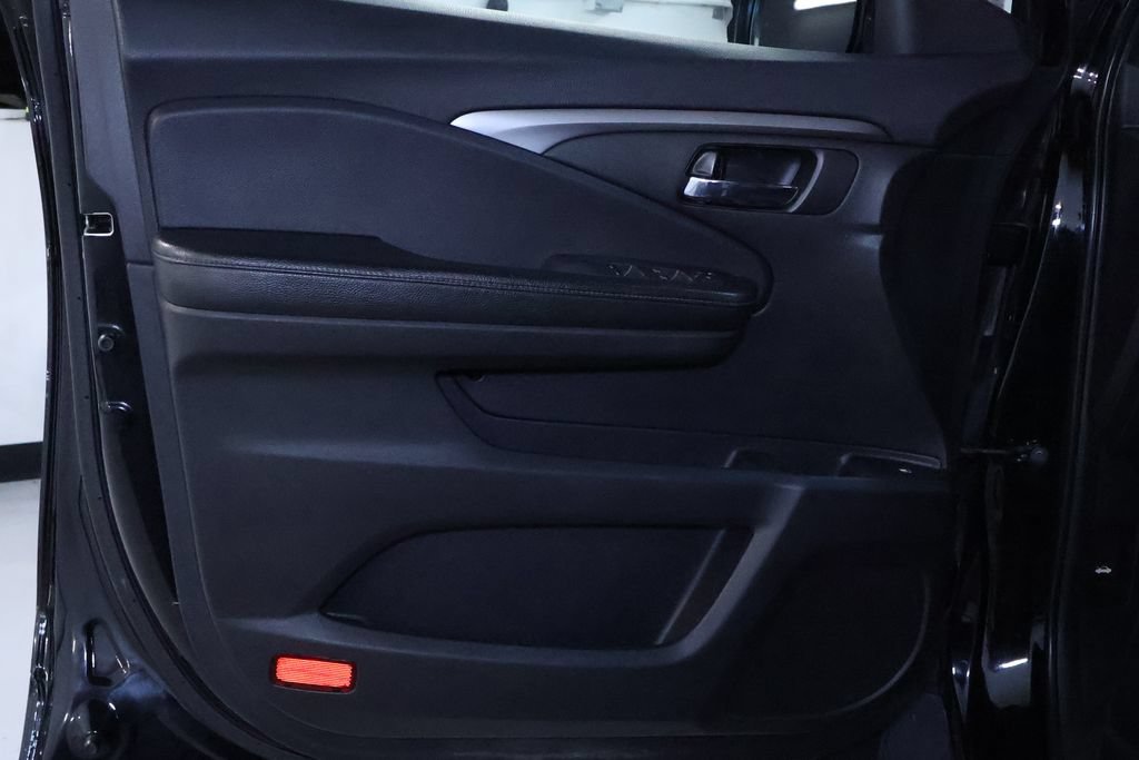 Used 2019 Honda Ridgeline RTL image 13