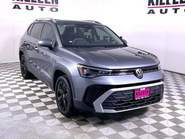 Used 2025 Volkswagen Taos SE image 9