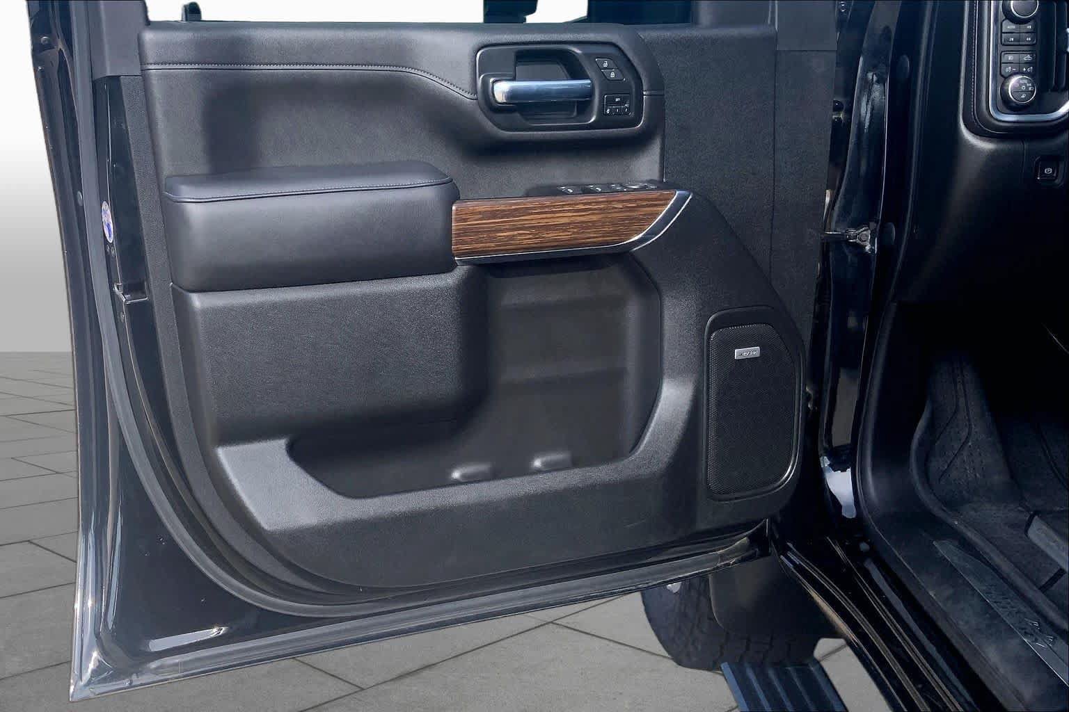 Used 2022 Chevrolet Silverado 2500 High Country w/ Z71 Off-Road Package AWD/4WD image 21