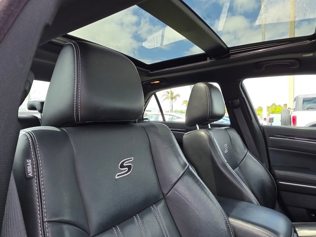 Used 2023 Chrysler 300 S image 11