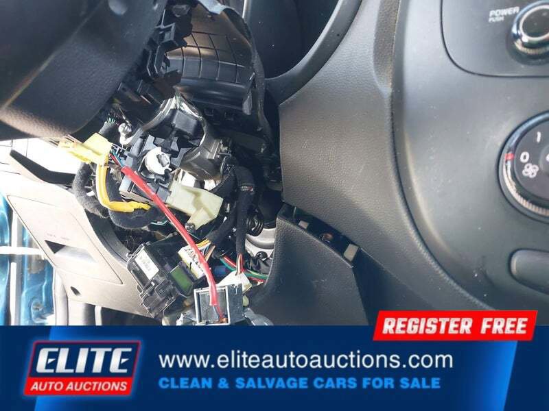 Used 2016 Kia Soul + w/ Designer's Package FWD image 35