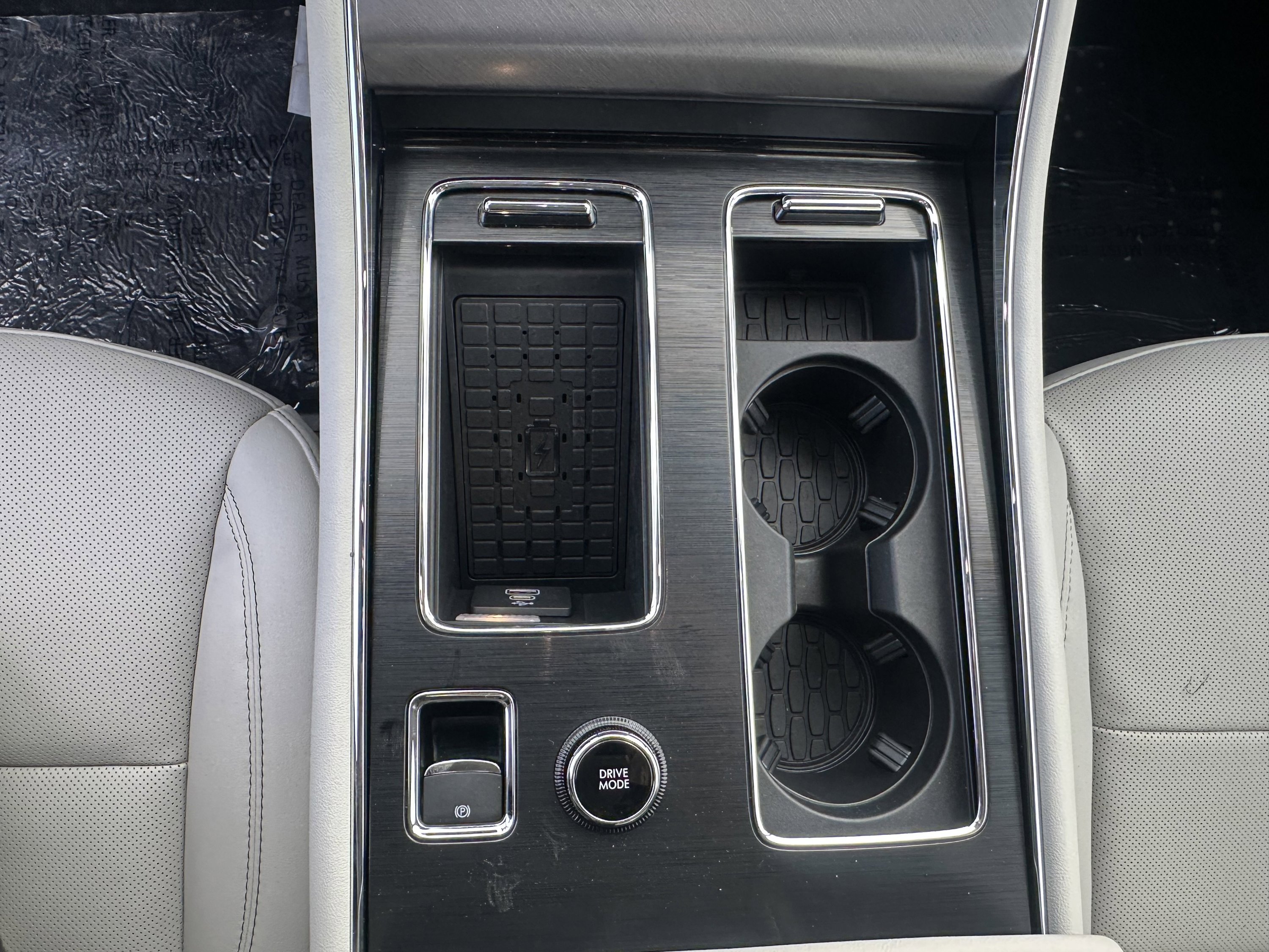 New 2026 Lincoln Aviator AWD image 16