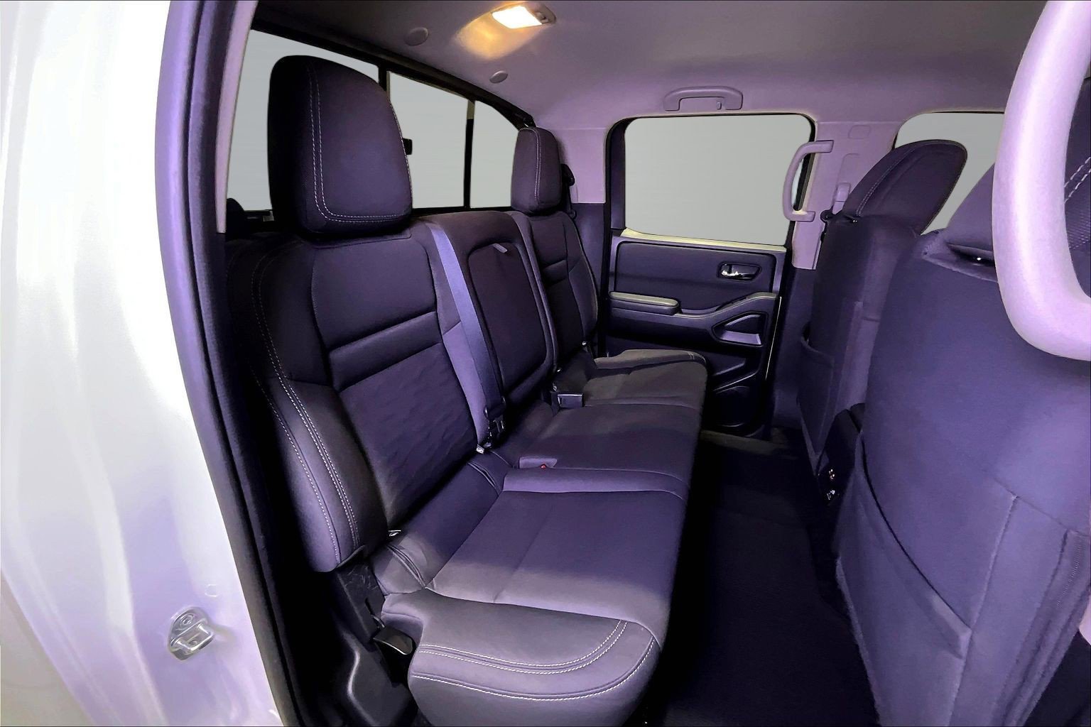Used 2022 Nissan Frontier SV AWD/4WD image 26