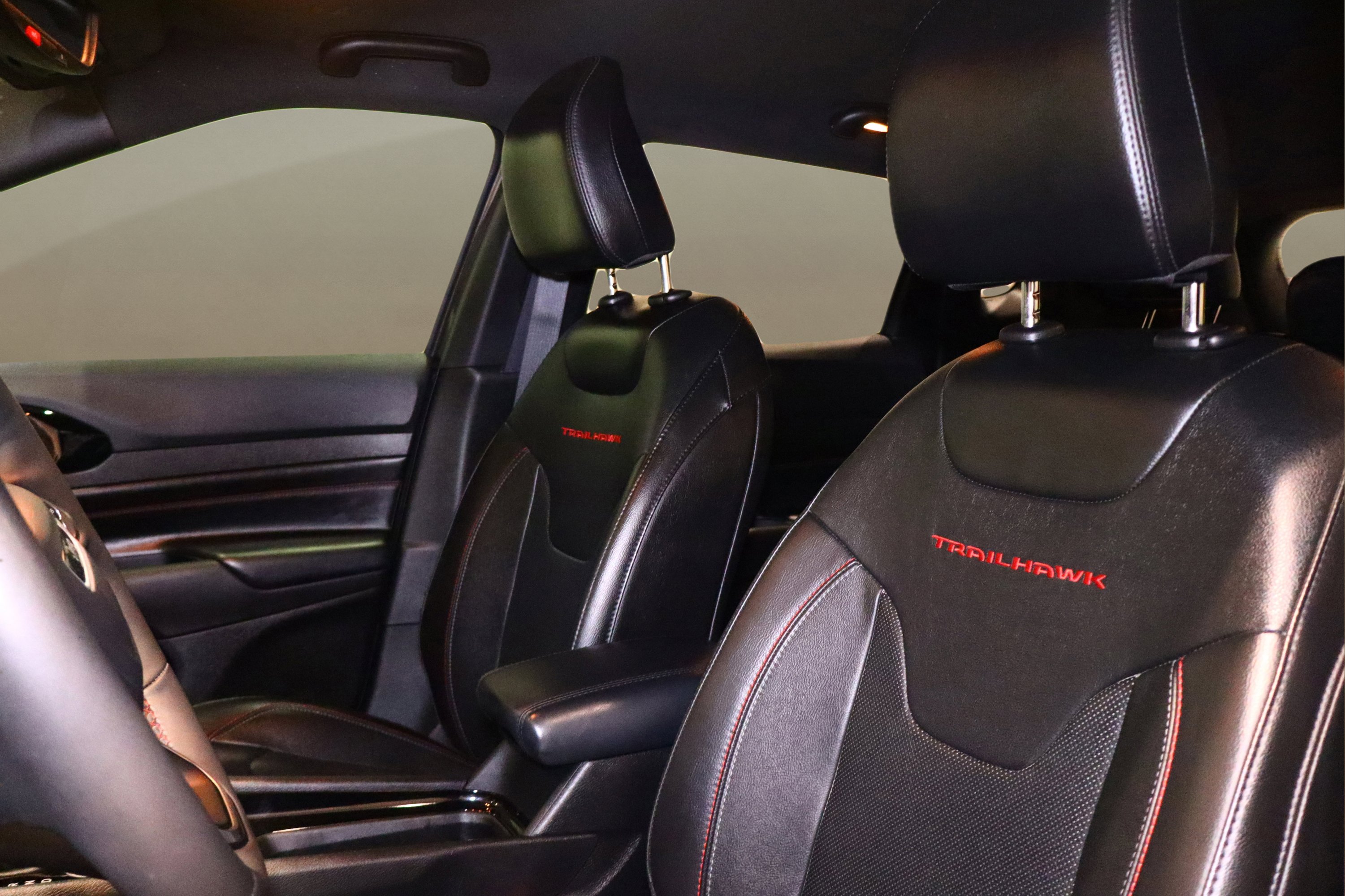 Used 2023 Jeep Compass Trailhawk w/ Trailhawk Elite Group image 15