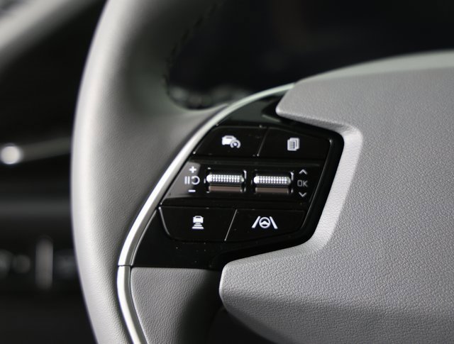 New 2025 Kia Niro SX image 14