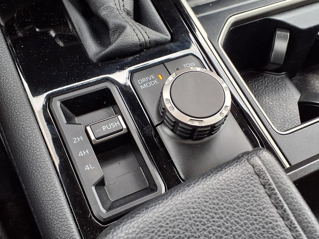 Used 2023 Toyota Tundra Limited AWD/4WD image 28