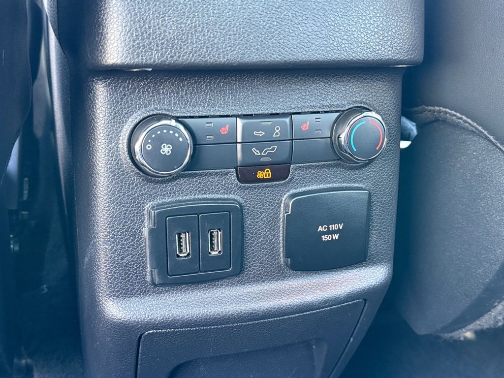 Used 2017 Ford Explorer Platinum image 26