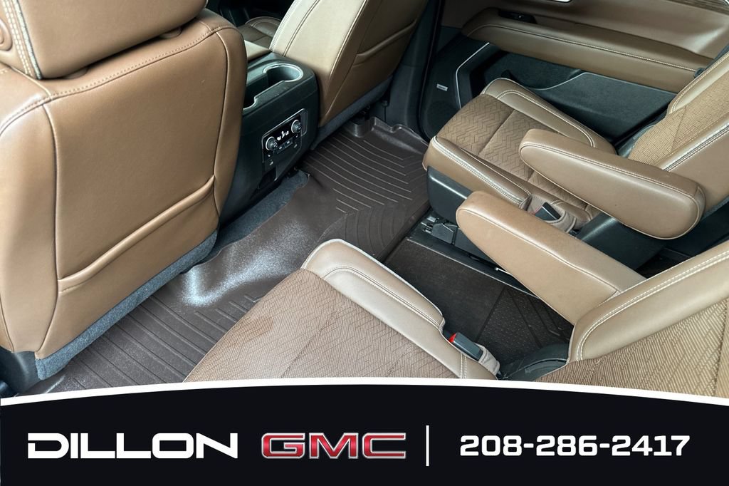 Used 2021 Chevrolet Tahoe High Country AWD/4WD image 12