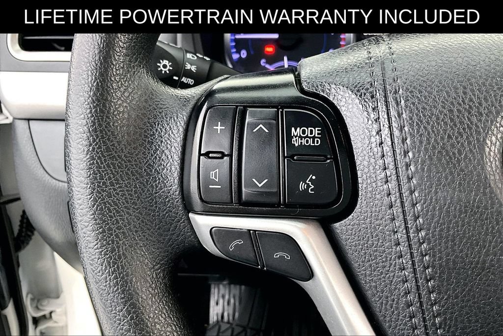 Used 2019 Toyota Highlander LE FWD image 27