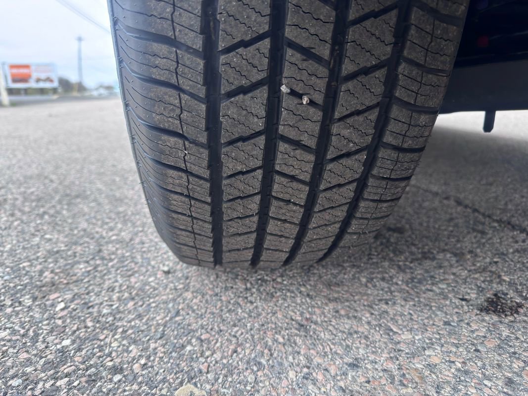 Used 2023 MAZDA CX-9 Touring image 49