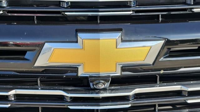 New 2026 Chevrolet Suburban High Country w/ LPO, Get Active Package RWD image 32