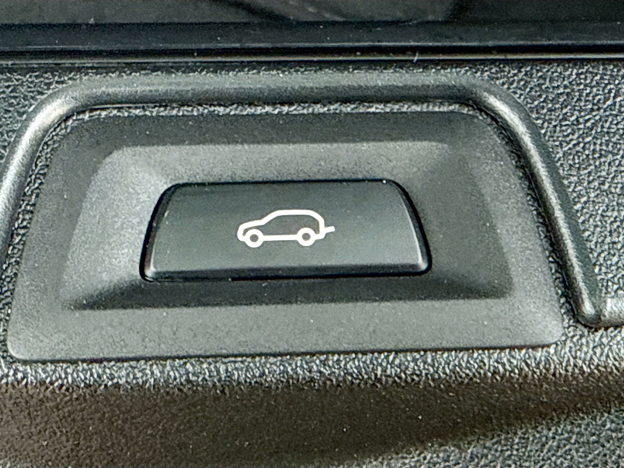 Used 2021 BMW X5 M50i w/ Executive Package image 13