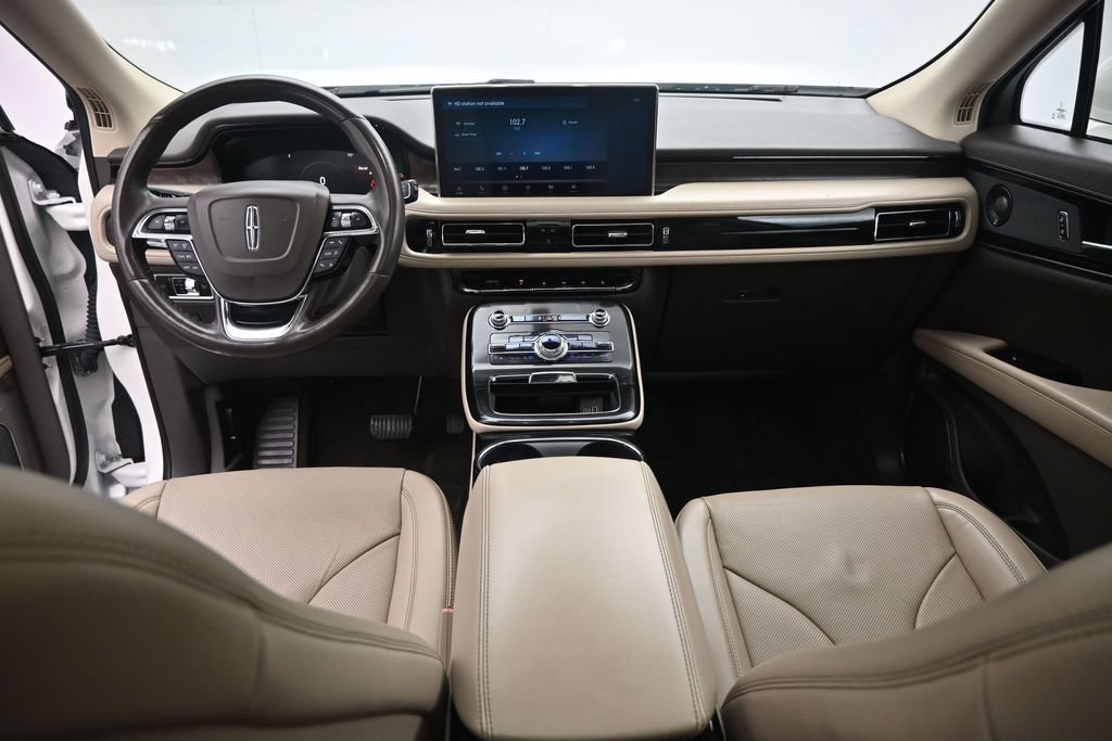 Used 2023 Lincoln Nautilus Reserve w/ Luxury Package AWD/4WD image 22