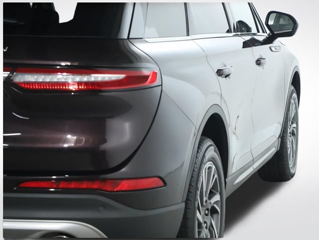 Used 2023 Lincoln Corsair AWD image 48