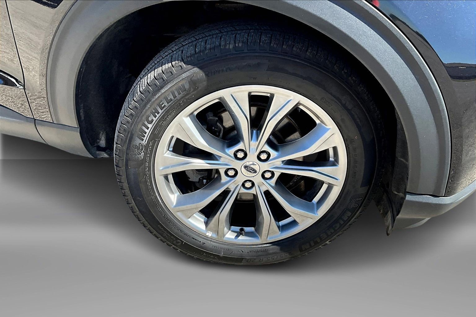 Used 2022 Ford Explorer Limited image 9