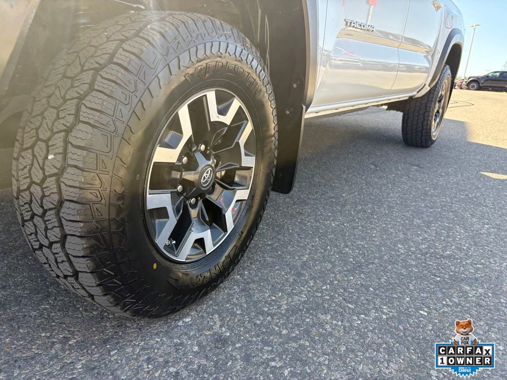 Used 2020 Toyota Tacoma TRD Off-Road AWD/4WD image 13