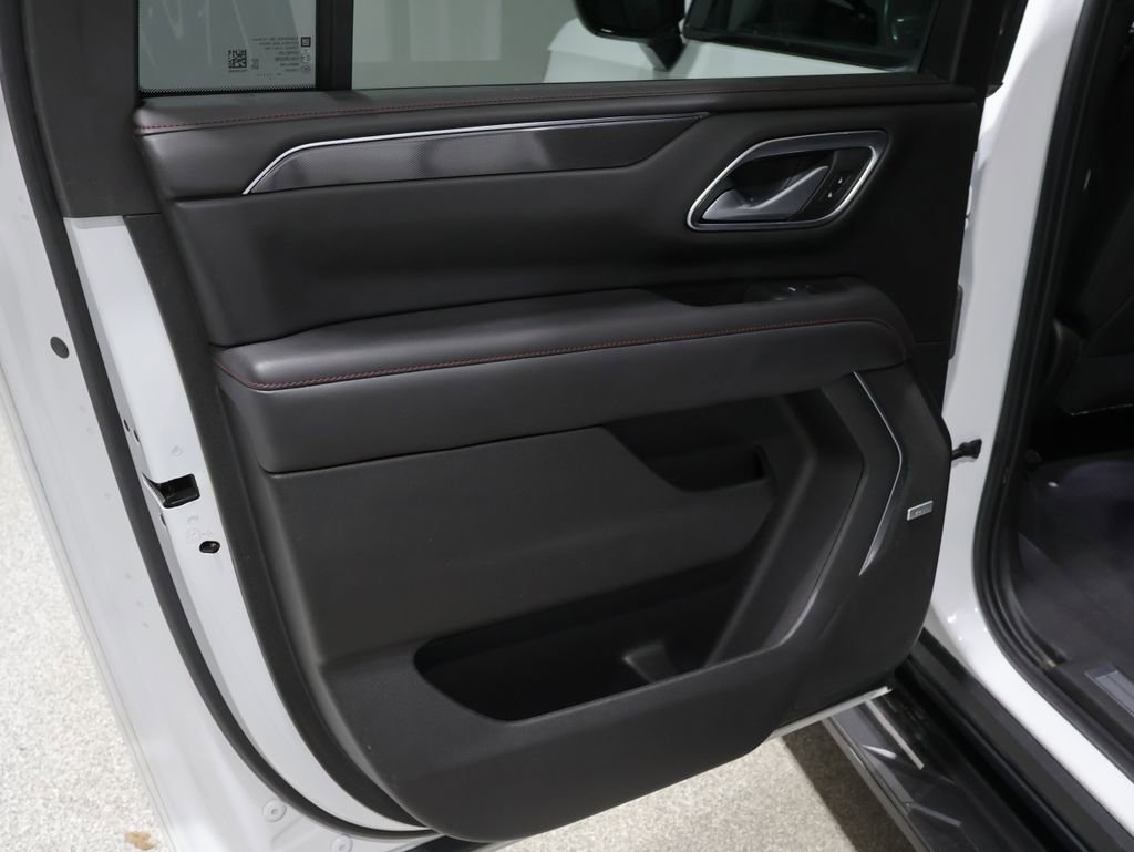 Used 2021 Chevrolet Suburban RST AWD/4WD image 19