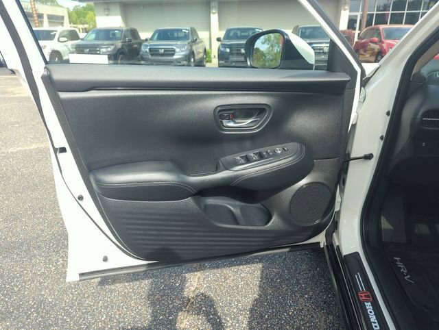 Certified 2024 Honda HR-V EX-L image 17