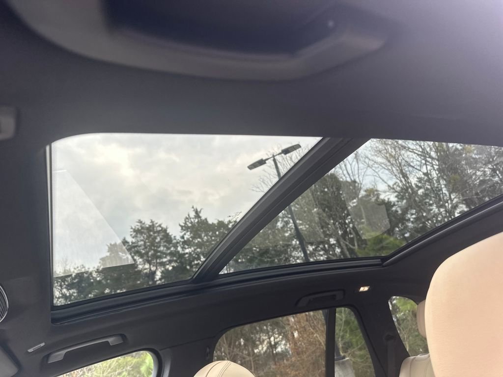 Used 2021 BMW X5 sDrive40i w/ Premium Package image 12